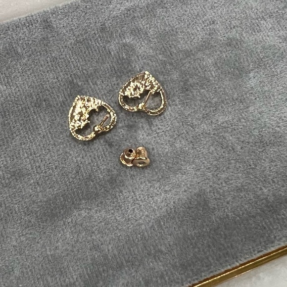 Romantic Hollow Heart CZ and Pearl Stud Earrings - Picture 4 of 5